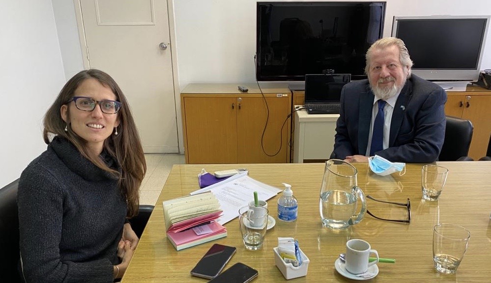 La Defensoría del Pueblo de la Nación celebró su primera reunión presencial con la Ministra de las Mujeres, Géneros y Diversidad.